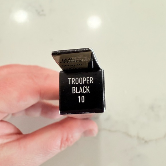 KVD tattoo liner - Picture 2 of 3